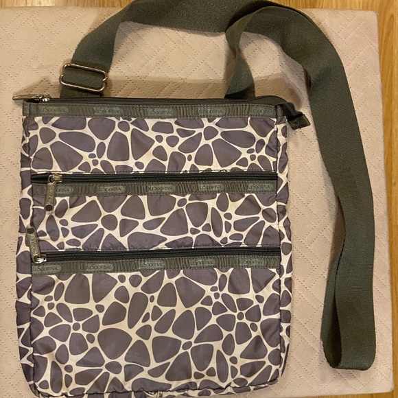 LeSportSac nylon like crossbody - beige & brown modern floral/pattern grey trim - Picture 2 of 7